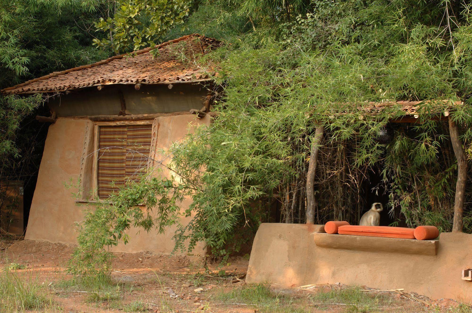 Mahua Kothi, Bandhavgarh National Park Hotel Tāla Buitenkant foto